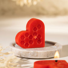 Świeca z wosku pszczelego Serce tealight- czerwone