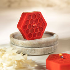 Świeca z wosku pszczelego Komórka -tealight czerwona