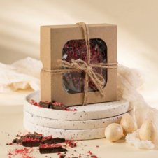 Czekolada ciemna Jajko  z miodem, malinami i chili 85g