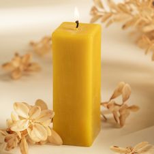 Świeca z wosku pszczelego prostokąt