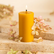 Świeca z wosku pszczelego okrągła mała