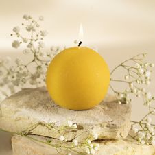 Świeca z wosku pszczelego kula mała