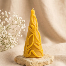 Świeca z wosku pszczelego stożek zdobiony