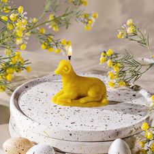 Świeca z wosku pszczelego baran