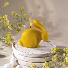 Świeca z wosku pszczelego zając śpiący