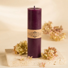 Świeca z wosku pszczelego walec cienki fioletowy