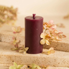 Świeca z wosku pszczelego okrągła mała fioletowa