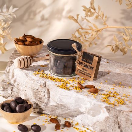 Api Snacks Migdały w czekoladzie mlecznej z pyłkiem i cynamonem 50g