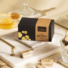 Krówka miodowa Sweet Honey  mleczna 120g w czarnym kartoniku